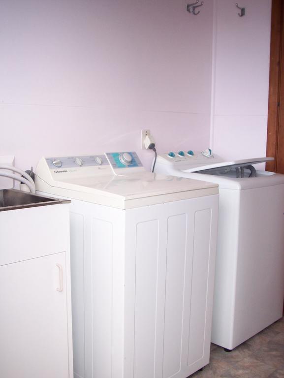 Feilding Motel Екстериор снимка